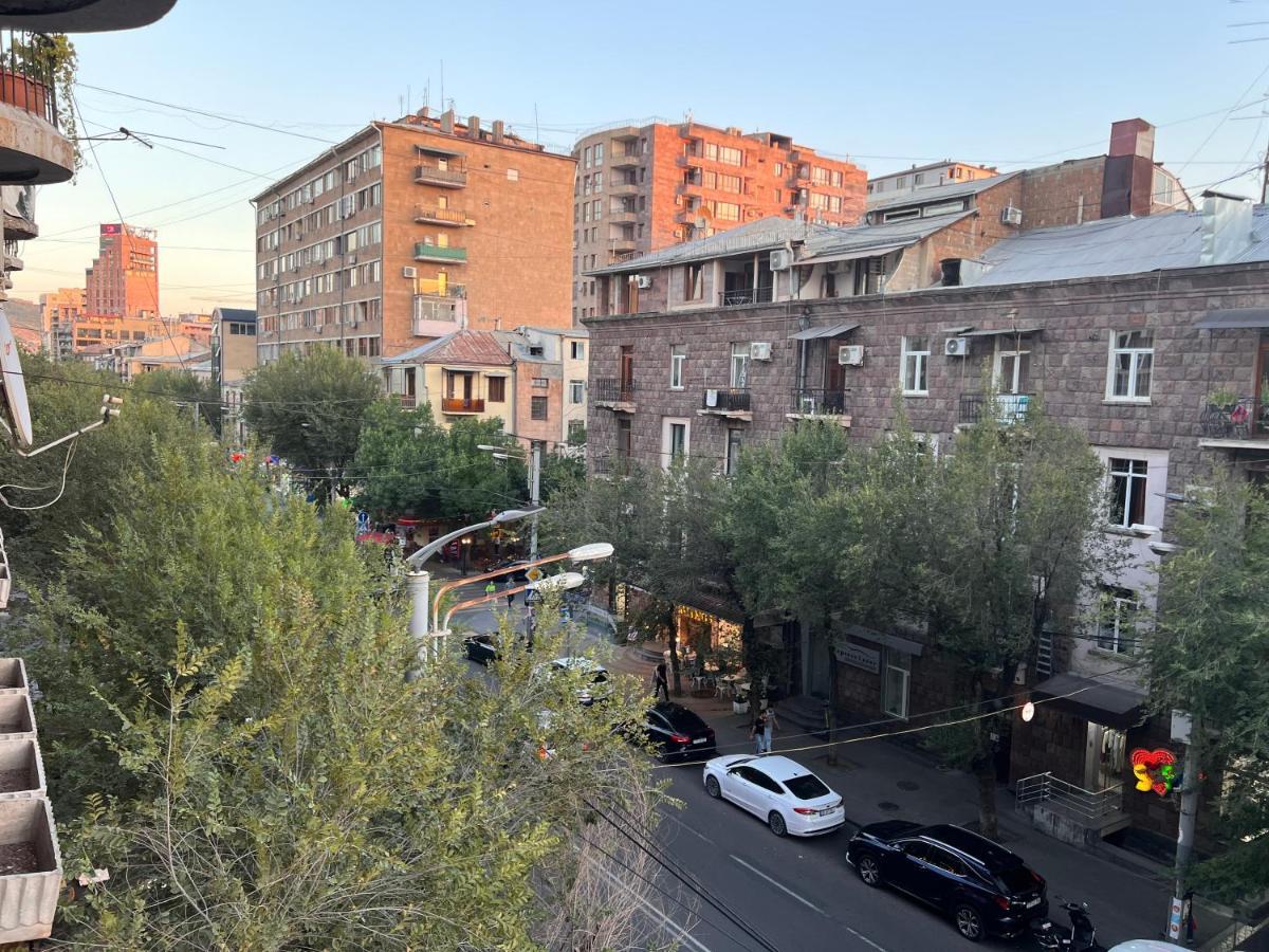 Tumanyan Apartments Yerevan Ngoại thất bức ảnh
