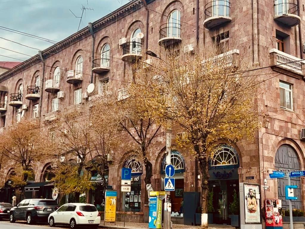 Tumanyan Apartments Yerevan Ngoại thất bức ảnh